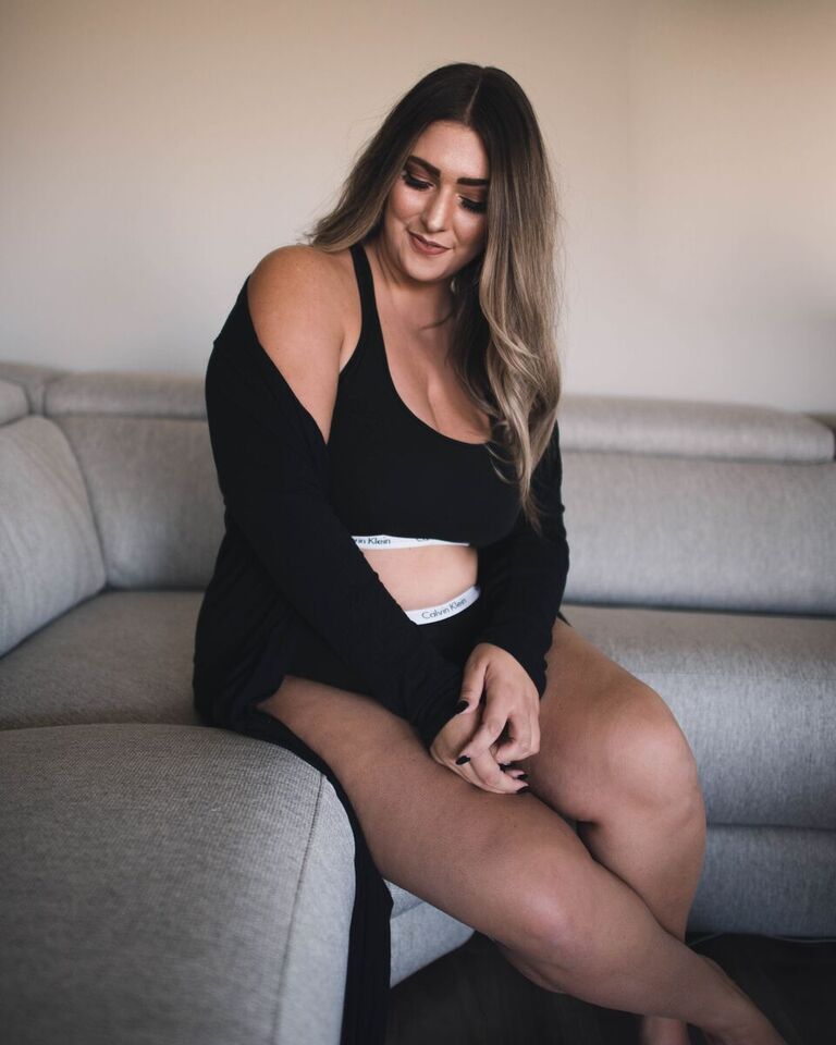 why i never thought i’d ever do a boudoir photoshoot & images from my first&nbsp;one